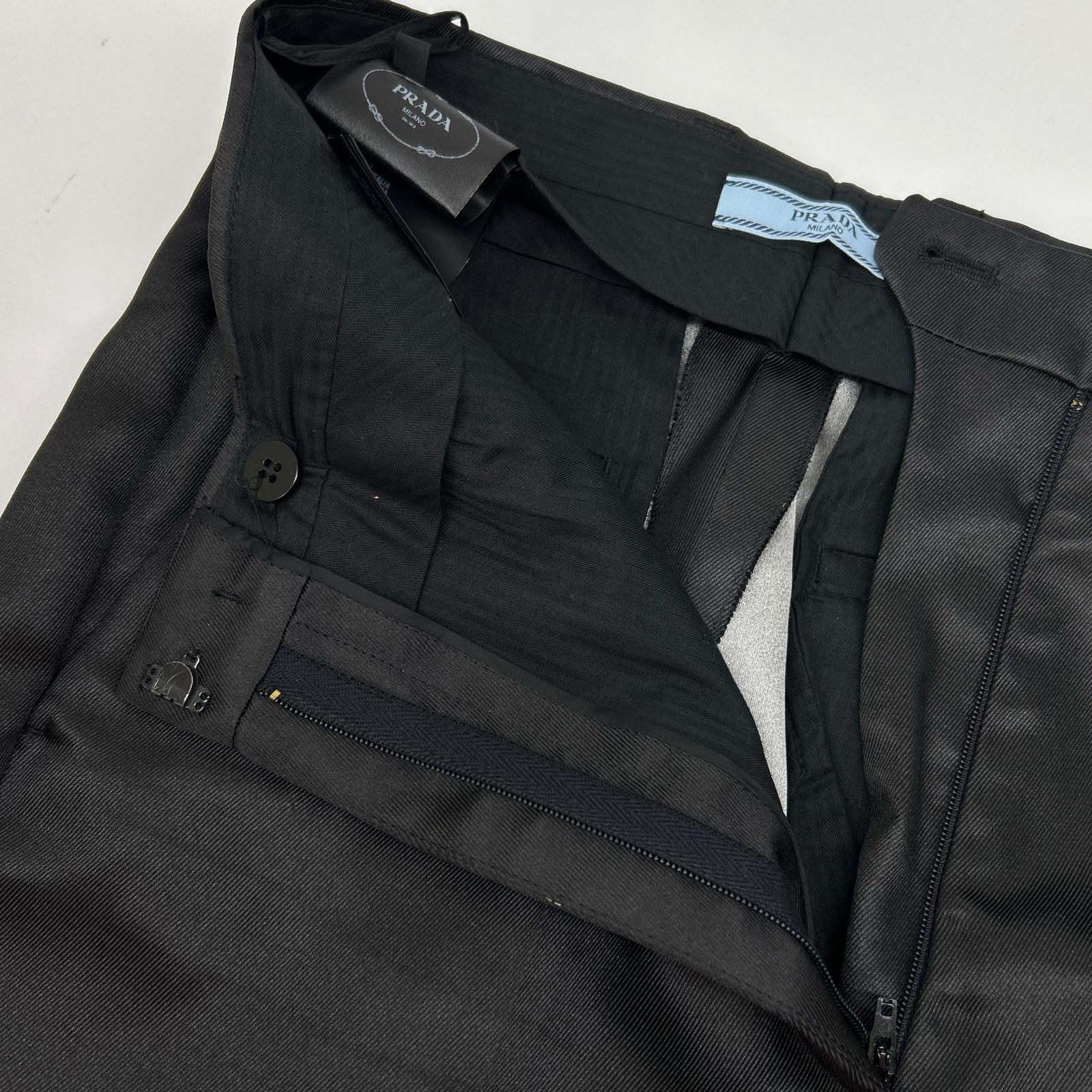 PRADA 普拉达 P205E S202 1XZY 睡莲印花真丝睡衣裤