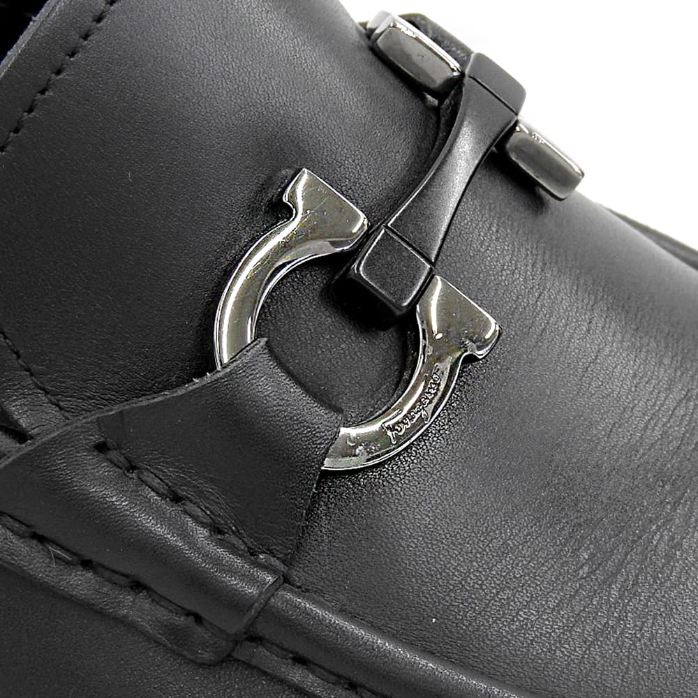 SalvatoreFerragamo サルバトーレフェラガモ ガンメタルガンチーニ金具 レザー ローファー シューズ メンズ ブラック 7 1/2 026619 シューズ