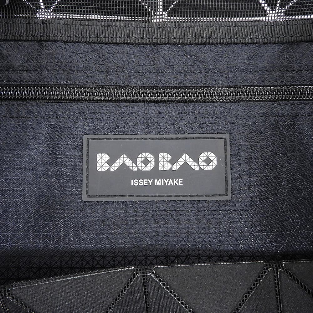BAOBAO ISSEYMIYAKE バオバオイッセイミヤケ Lucent Matte Tote 8X8 ルーセントトート バッグ レディース ブラック BB36AG682 トートバッグ