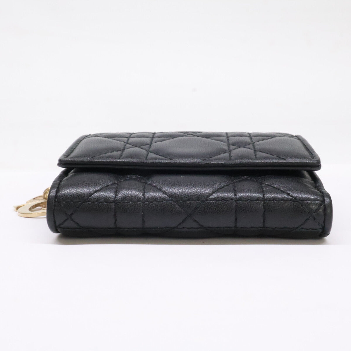 Christian Dior クリスチャンディオール Lady Dior レディディオール カナージュ ラムスキン コンパクトウォレット 三つ折り財布（小銭入れあり）