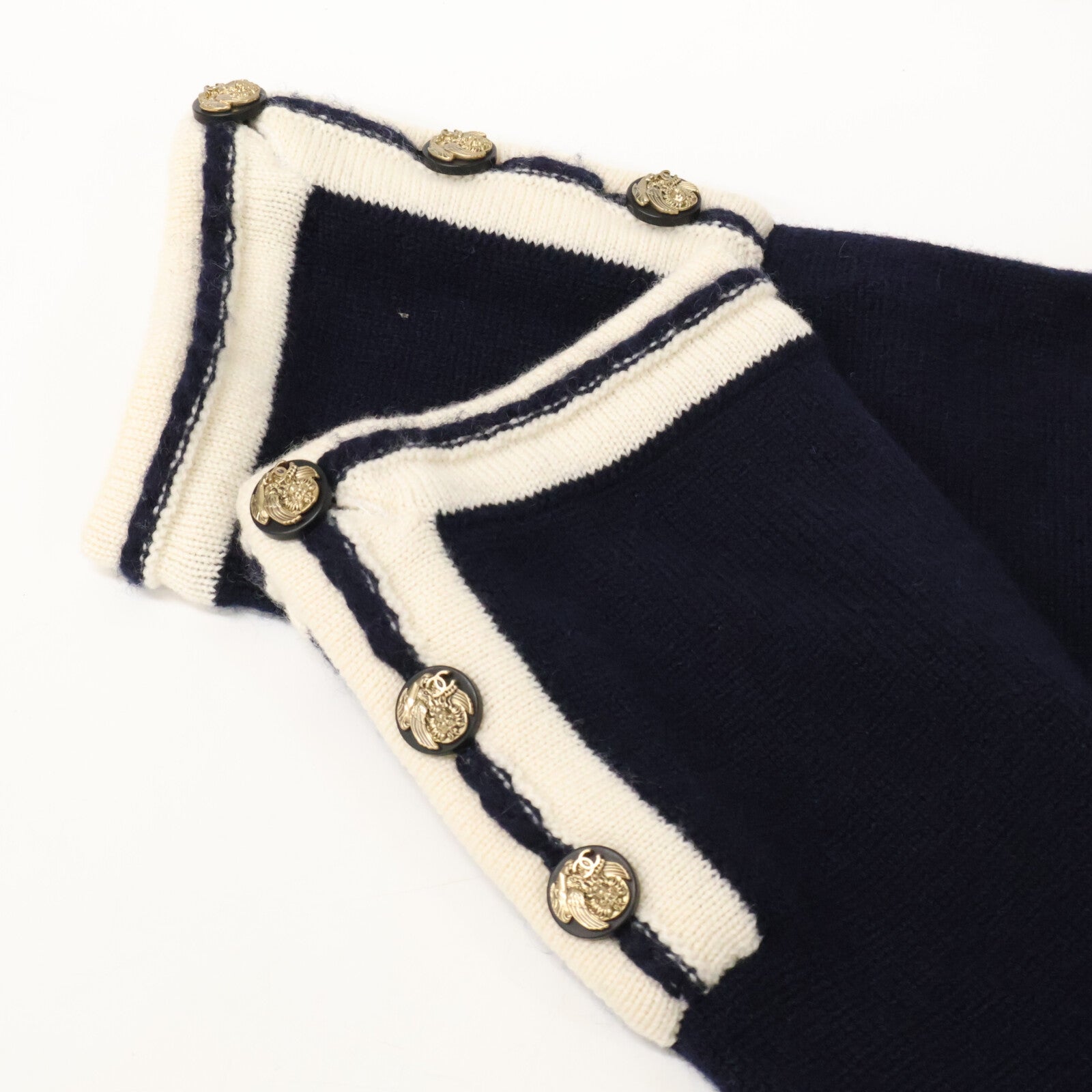 CHANEL シャネル 【国内正規】P37399K02429 ココマーク/獅子ボタン カシミヤ100％ ニットカーディガン トップス