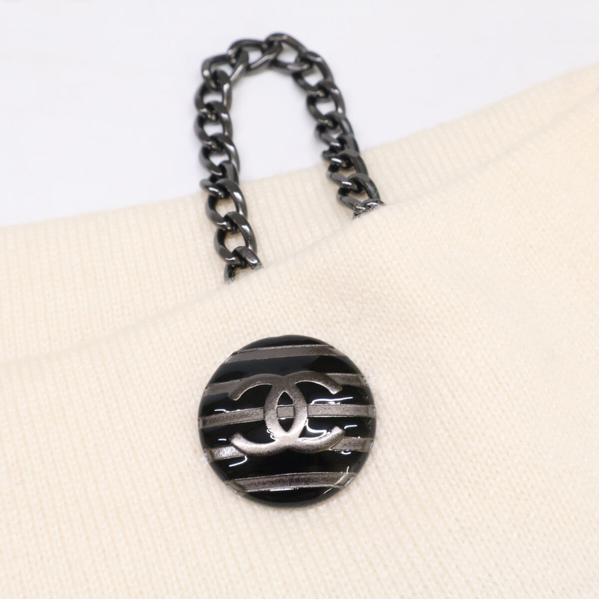 CHANEL シャネル 【国内正規】P37477K02472 ボーダー チェーンココマークボタン カシミヤ100％ ボートネック ニットセーター トップス