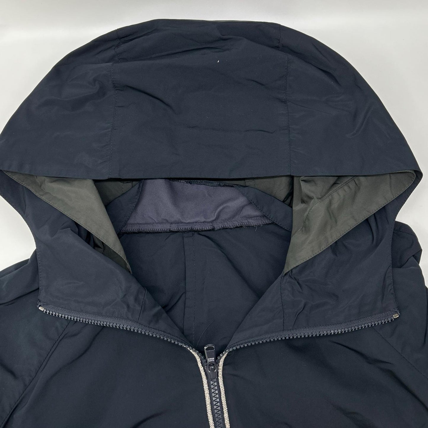 BRUNELLO CUCINELLI ブルネロクチネリ モニーレ装飾 ナイロン パーカー トップス