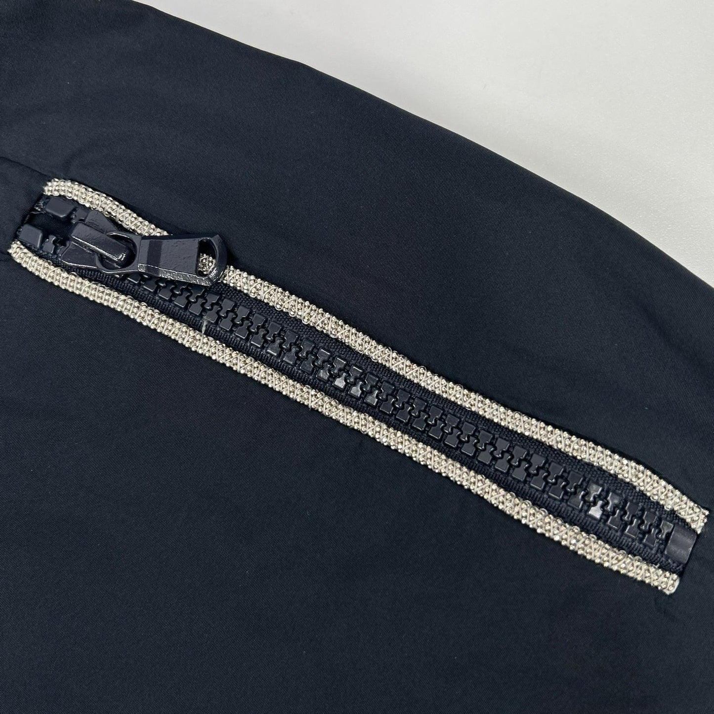BRUNELLO CUCINELLI ブルネロクチネリ モニーレ装飾 ナイロン パーカー トップス