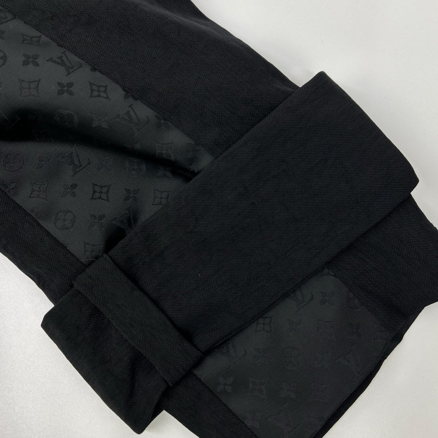 LOUIS VUITTON 2009 Black monogram-pattern belted half trench coat Coat