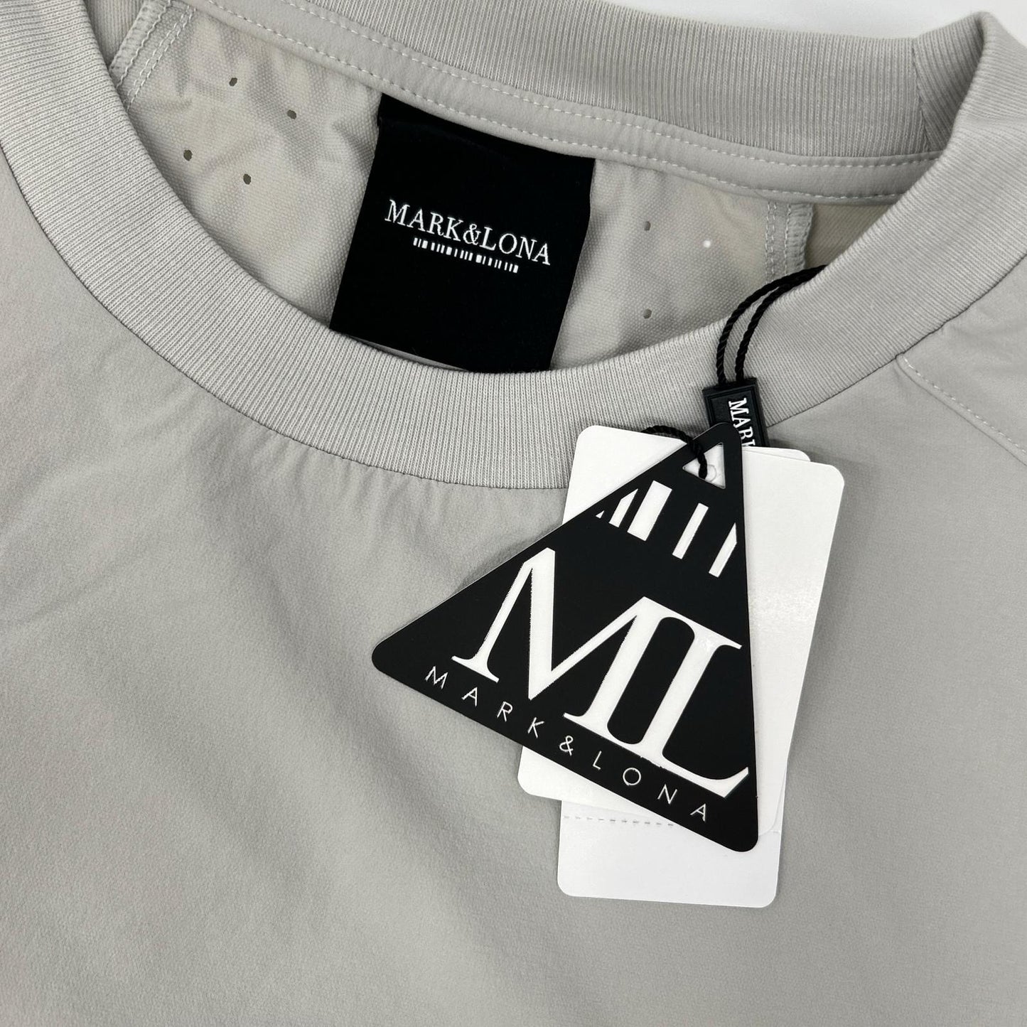 MARK&LONA マークアンドロナ MCM-6A-AA53 PTMT|MEN ライトグレー テクニカルクルーネックプルオーバー トップス