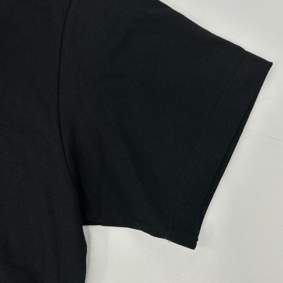 LOUIS VUITTON ルイヴィトン 【国内正規/23年製】RW232W TXP FJTS18 チェーン リバースロゴ プリント Tシャツ トップス