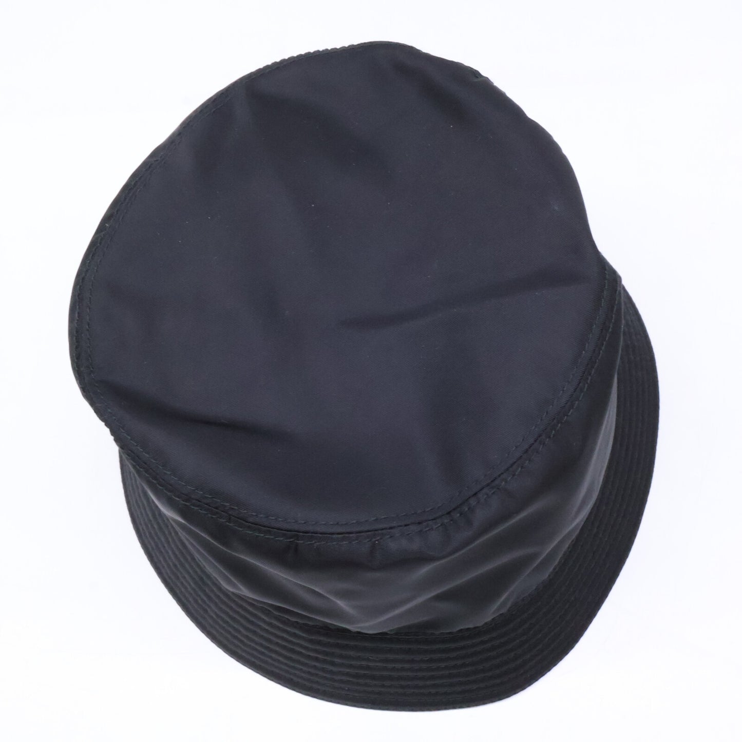 PRADA プラダ 【即決/国内正規】22年製 1HC137 2DMI Re-Nylon トライアングルロゴ ナイロン バケットハット 帽子