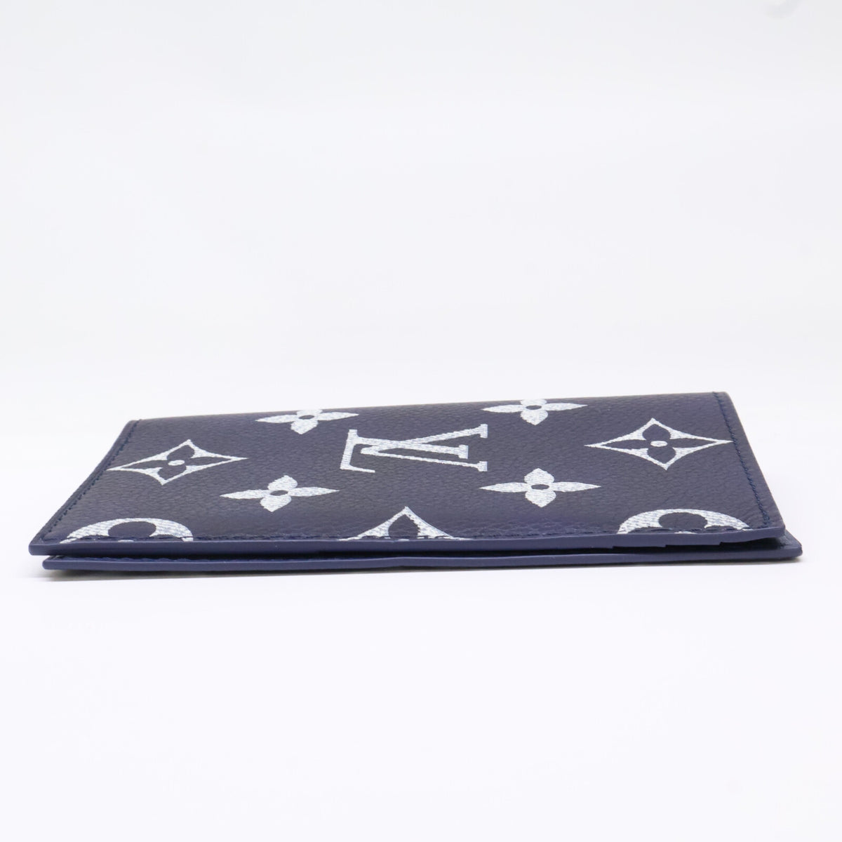 LOUIS VUITTON Louis Vuitton 【Excellent condition】Defile Homme Automne-Hiver 2025 COUVERTURE PASSEPORT passport cover, miscellaneous