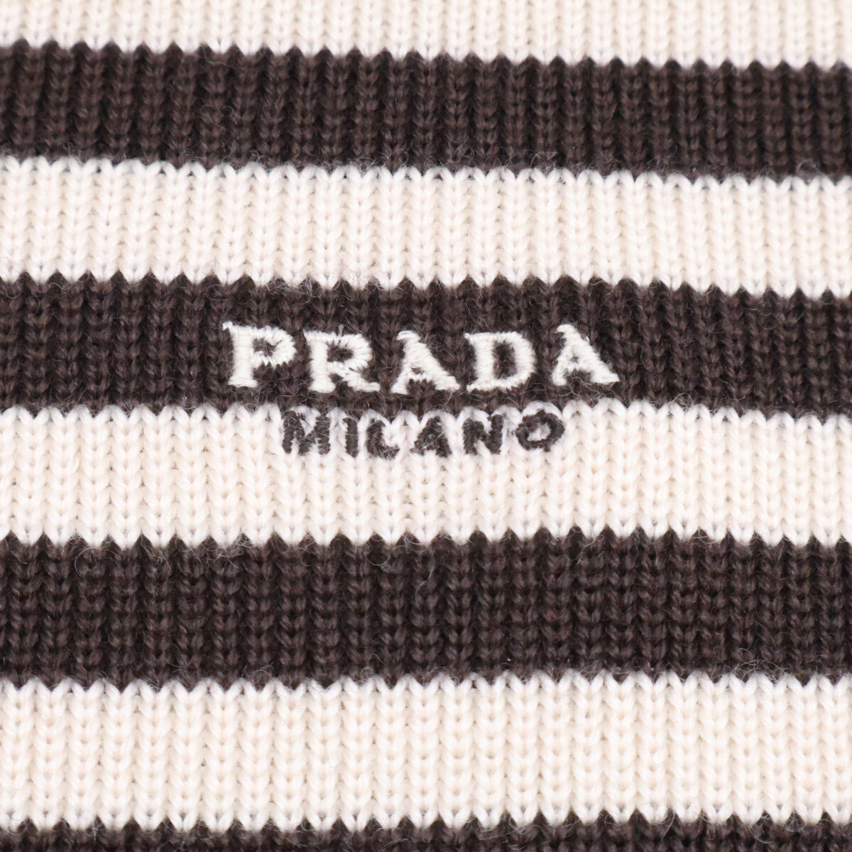 PRADA プラダ 【美品/国内正規/25年製】UMF125 ボーダー ロゴ刺繍 ウール ニットセーター トップス