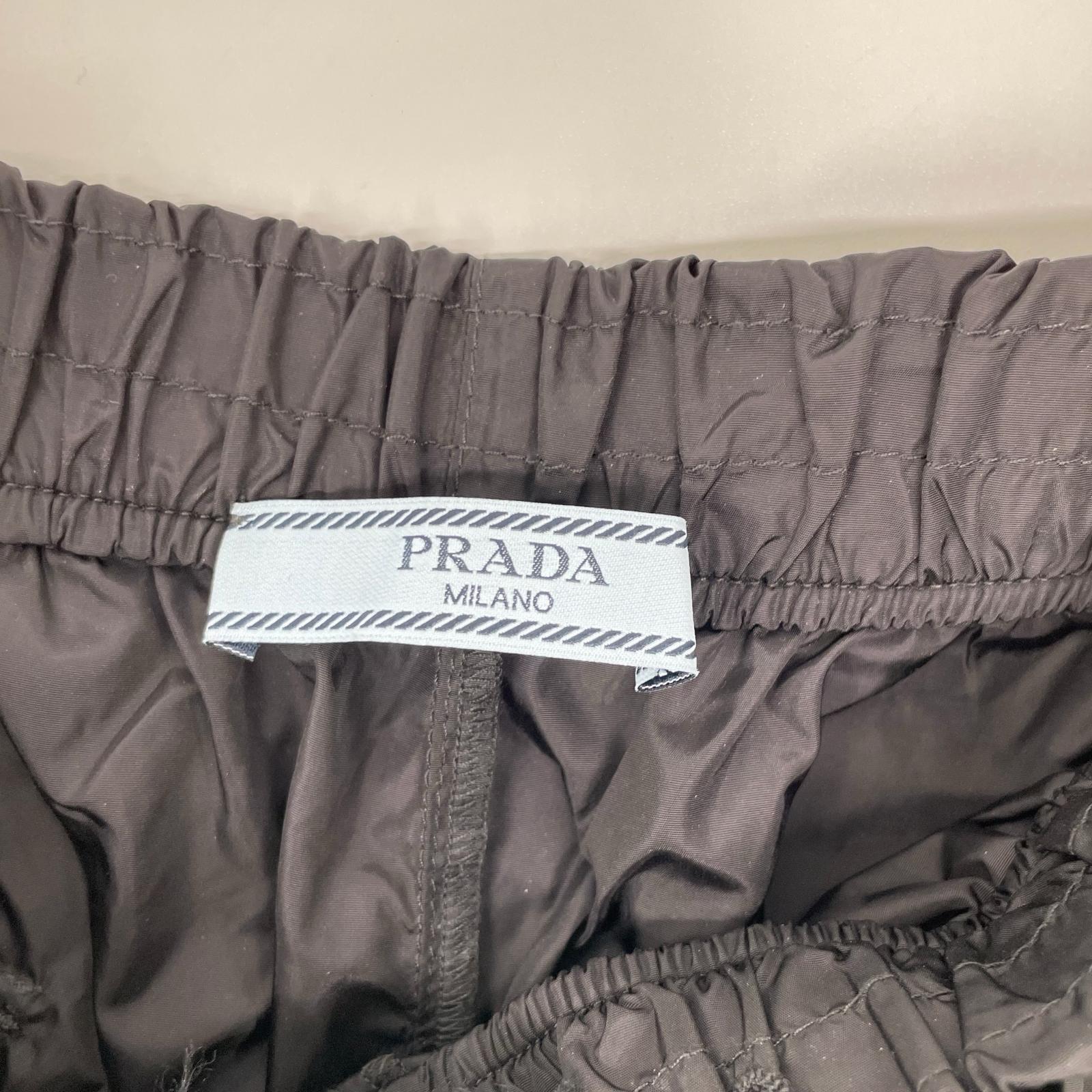 PRADA プラダ 17年製 22H733 S172 1PUZ ブラック×グリーンライン ナイロン パンツ ボトムス