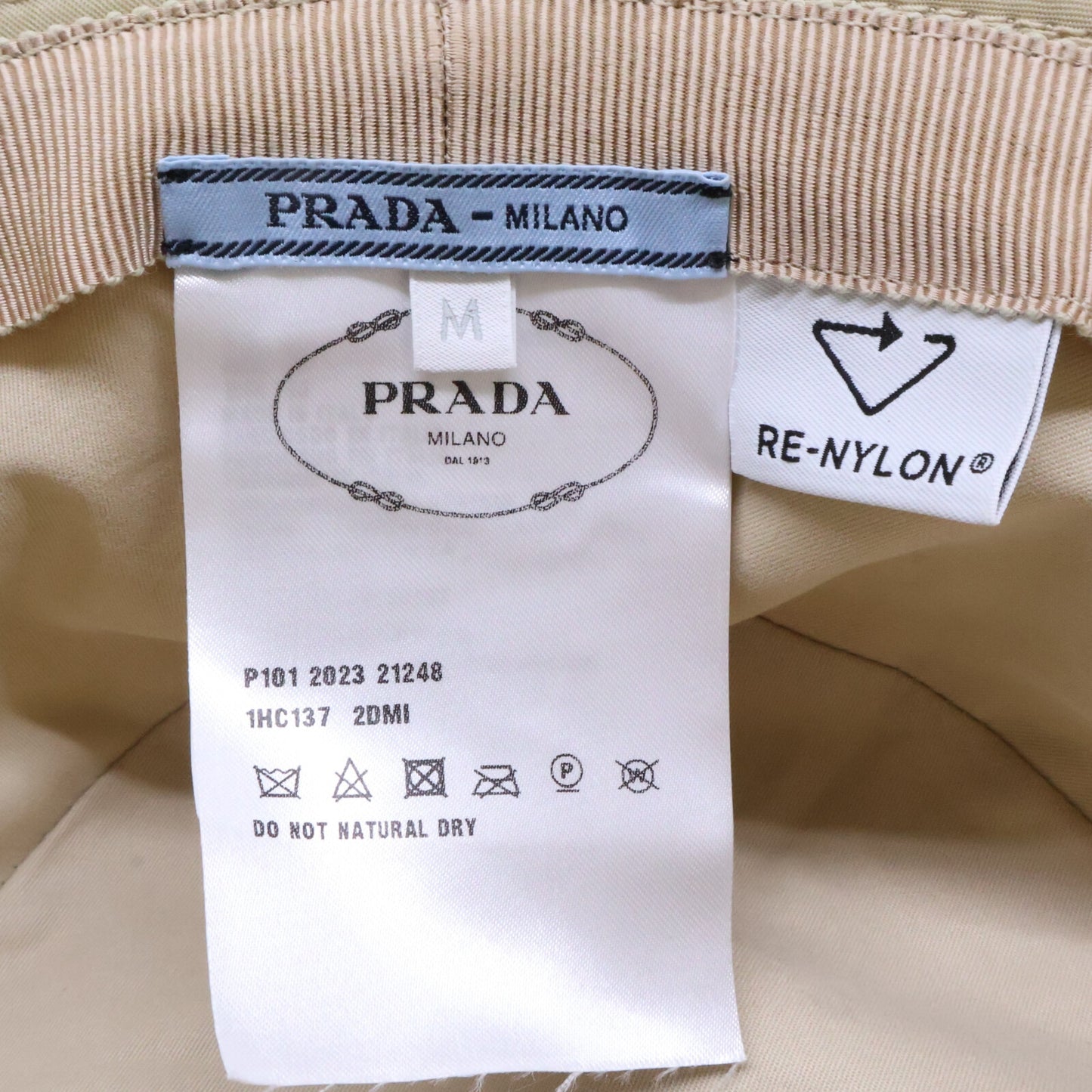 PRADA プラダ 【美品/国内正規】1HC137 2DMI トライアングルロゴ バケットハット 帽子