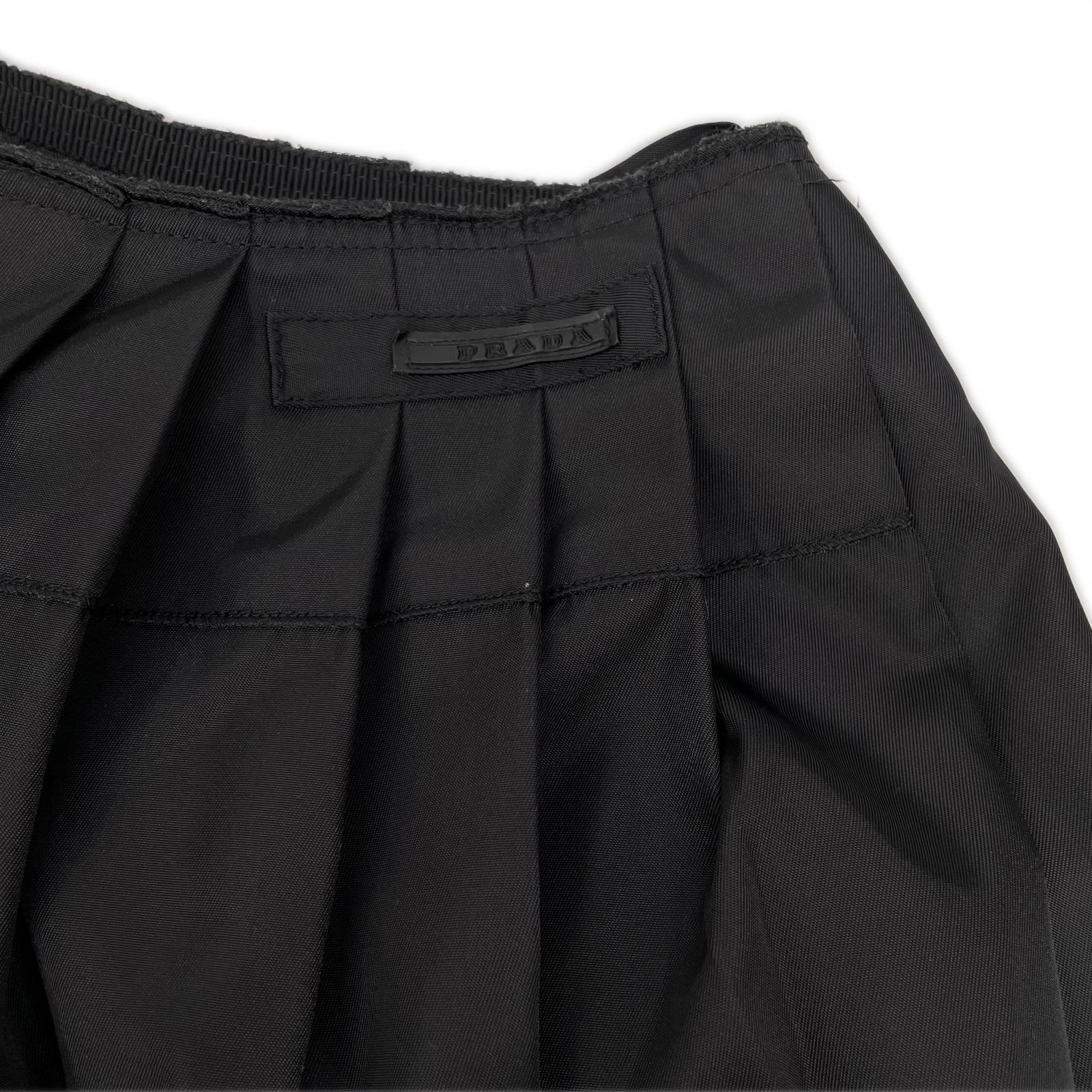 PRADA プラダ 10SS 21H472 ブラック ナイロン プリーツスカート スカート