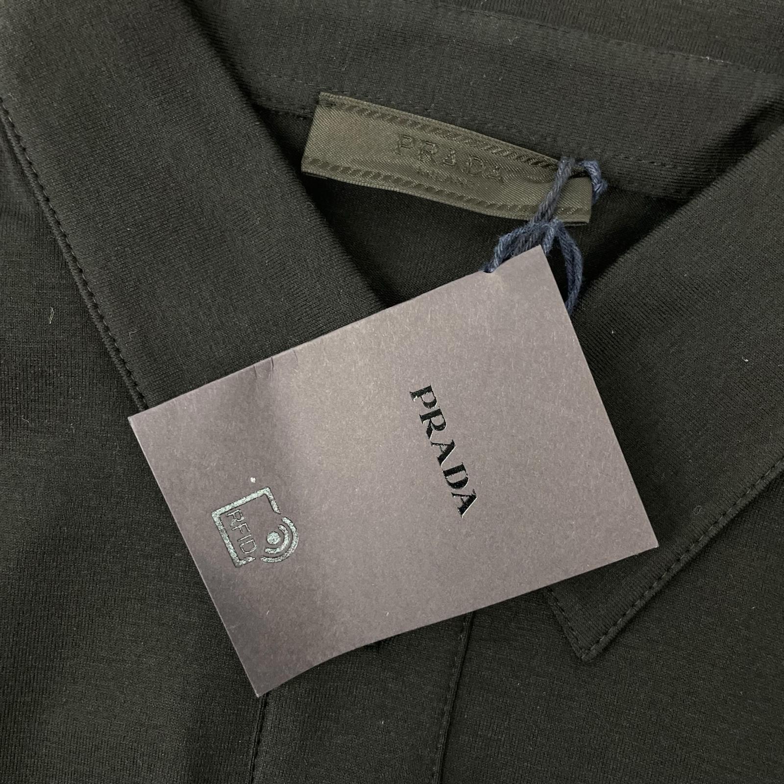 PRADA プラダ SJN263 ブラック ラバーロゴ ハイブリッド ロングスリーブポロシャツ トップス