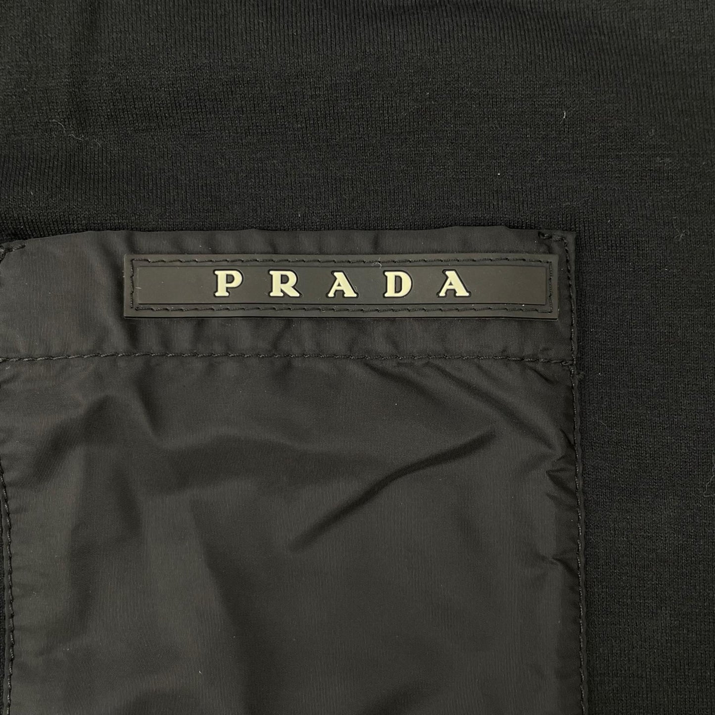 PRADA プラダ SJN263 ブラック ラバーロゴ ハイブリッド ロングスリーブポロシャツ トップス