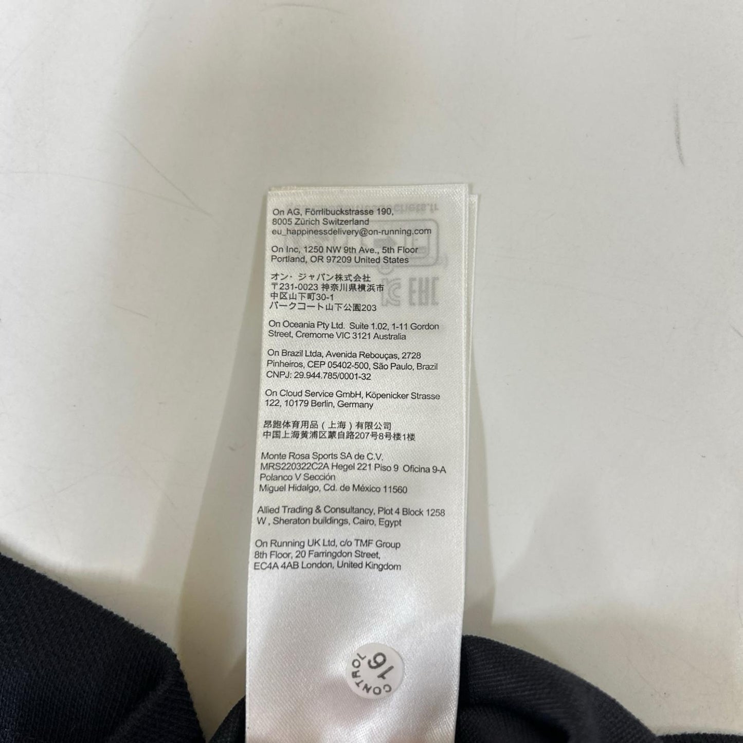 ON オン 1MF30390553 Courtside Polo ブラック ポロシャツ トップス
