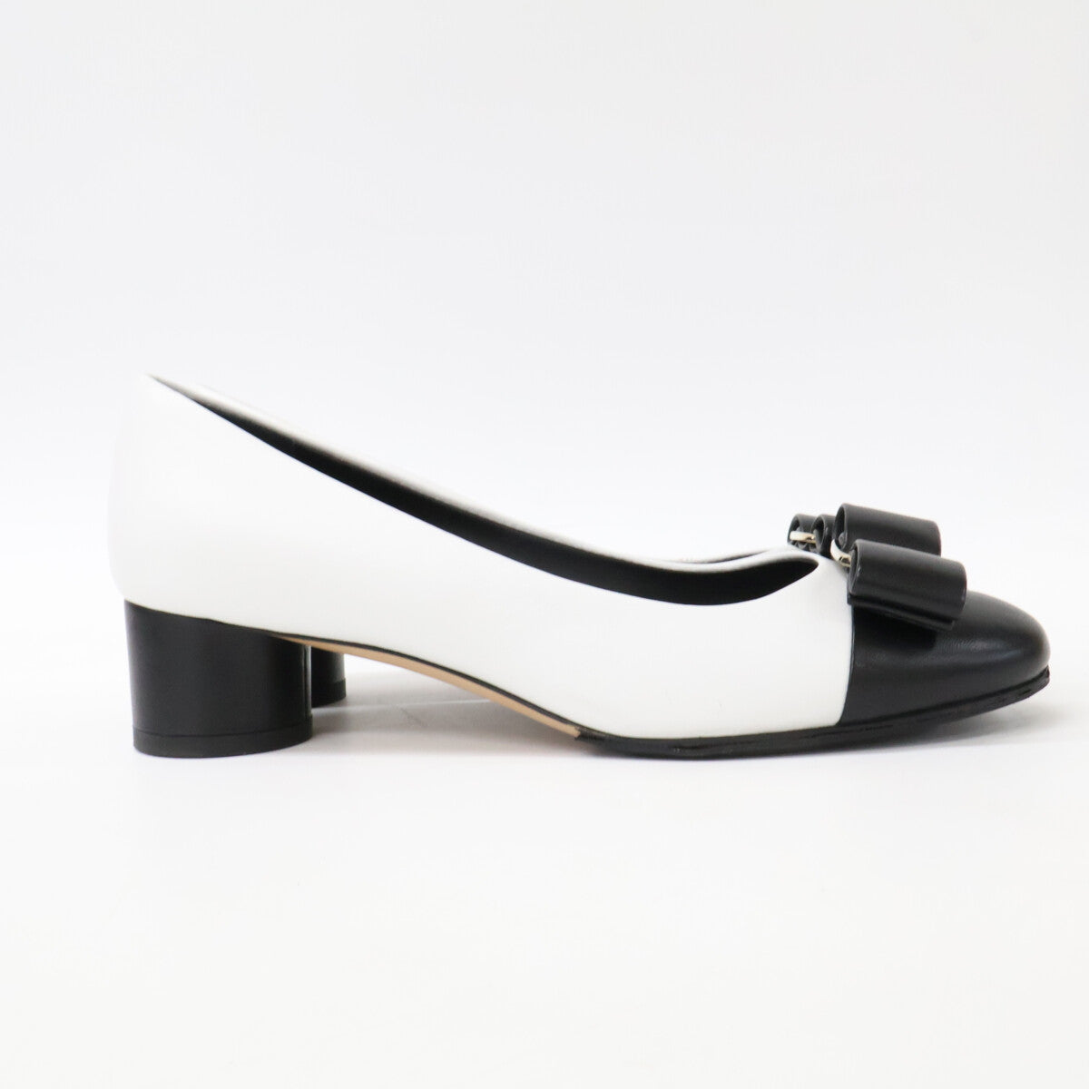 SalvatoreFerragamo サルバトーレフェラガモ 【美品】ヴァラリボン チャンキーヒール パンプス シューズ