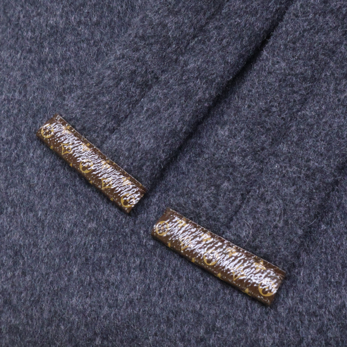 LOUIS VUITTON ルイヴィトン 【美品/国内正規/23年製】FPCX14QWE ウールｘシルク ベルト付 ダブルブレスト コート