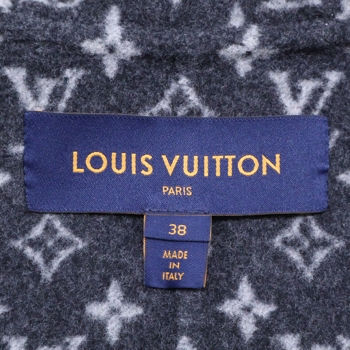 LOUIS VUITTON ルイヴィトン 【美品/国内正規/23年製】FPCX14QWE ウールｘシルク ベルト付 ダブルブレスト コート