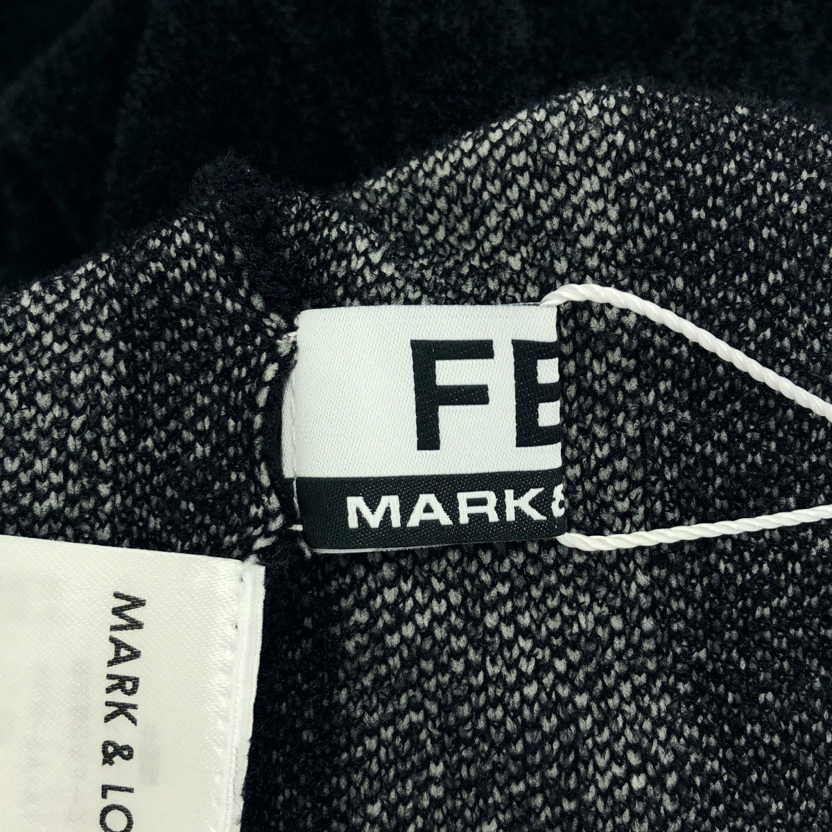 MARK&LONA マークアンドロナ MFM-6AーAT10 ブラック Plush Velour Touch Shorts ボトムス
