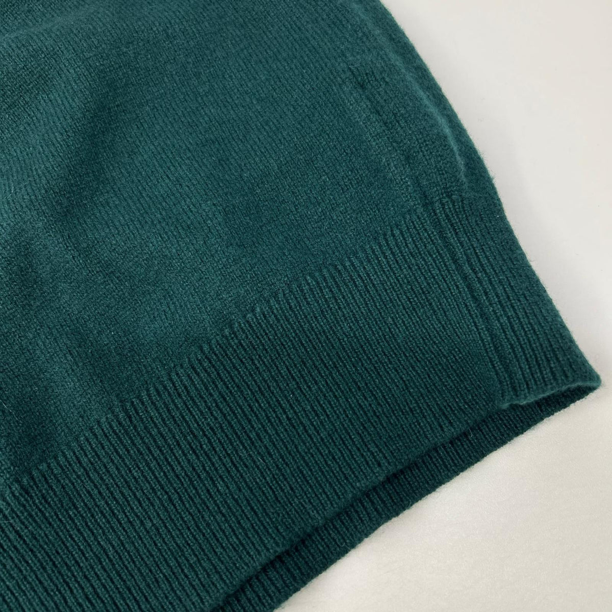 BrooksBrothers ブルックスブラザーズ グリーン系 カシミヤ Vネック ニット トップス