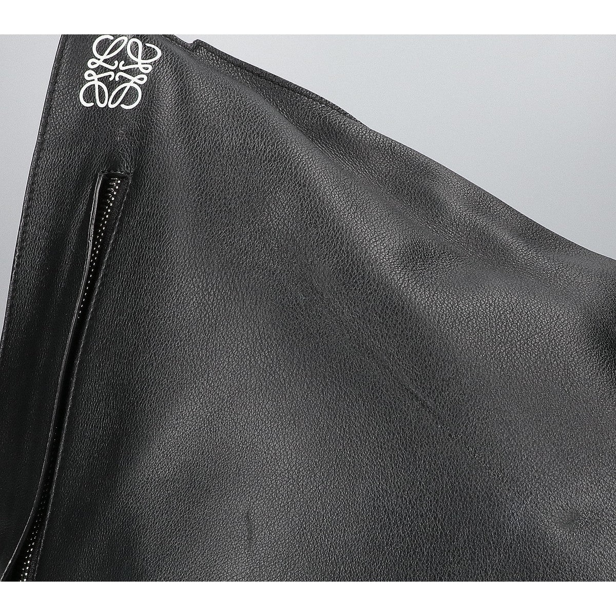 LOEWE ロエベ アントン カーフレザー スリングバッグ ショルダーバッグ