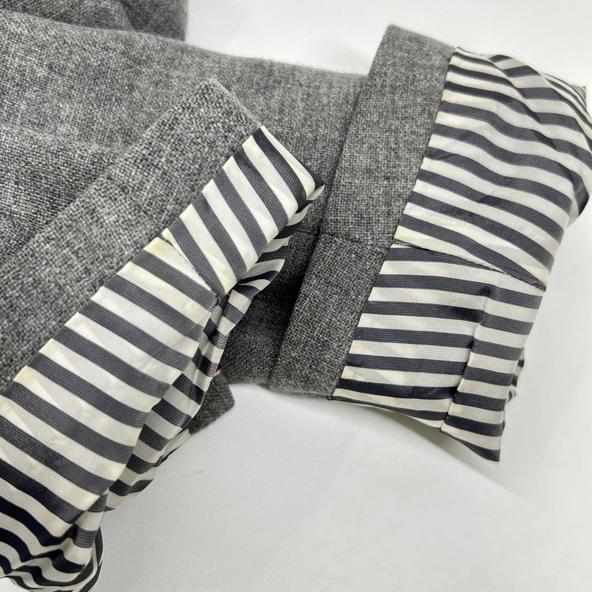 THOM BROWNE トムブラウン 01103I1021 グレー シングル 2B テーラードジャケット ジャケット
