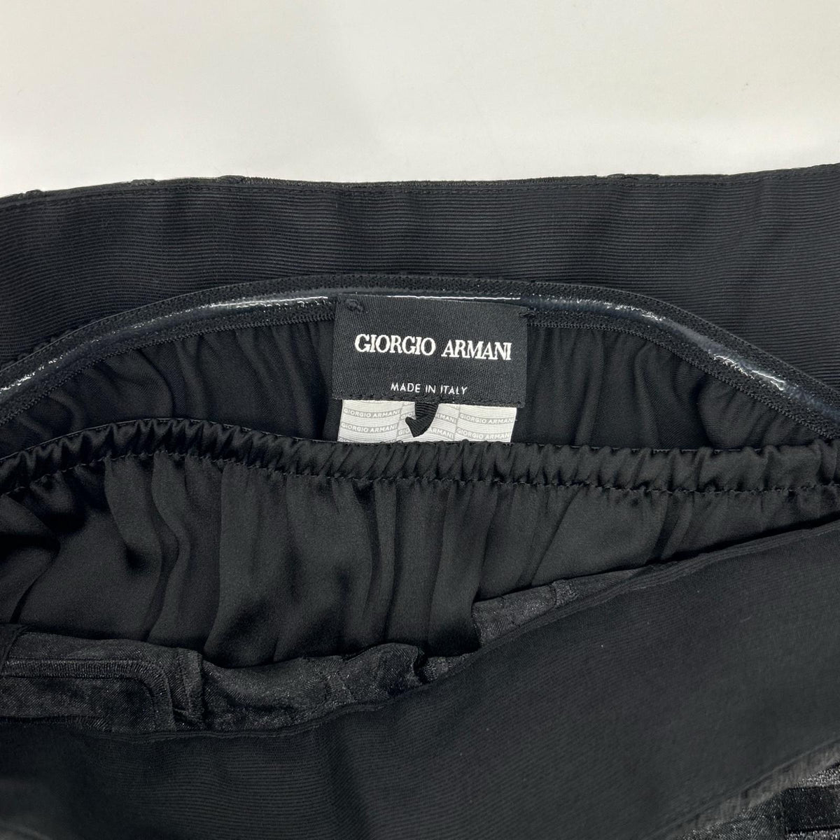 GIORGIOARMANI ジョルジオアルマーニ 2WHNN06P T03H6 ブラック ペチコート付き シアーロングスカート スカート