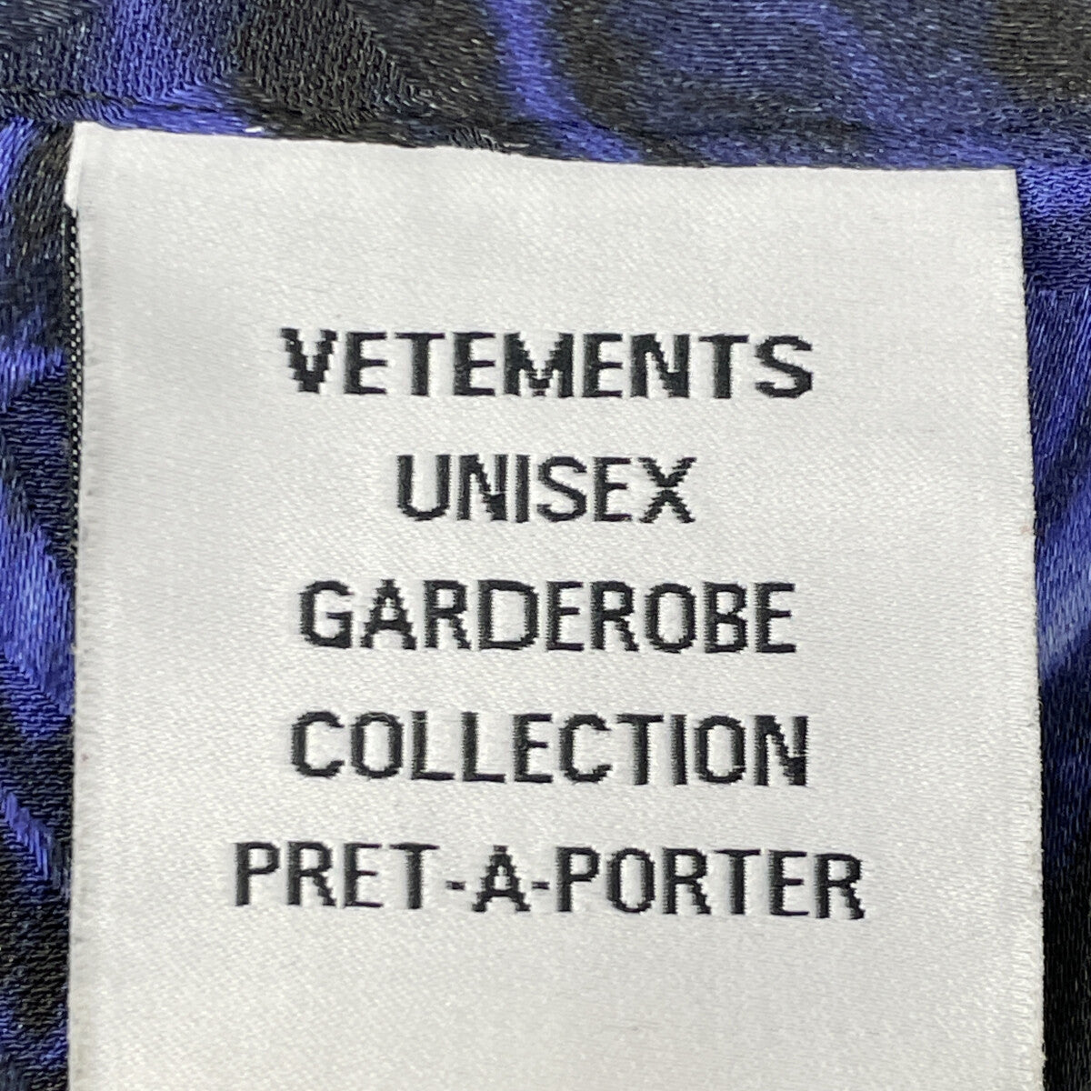 VETEMENTS ヴェトモン UA52SH450B Short Sleeve Skulls Logo Print Shir トップス