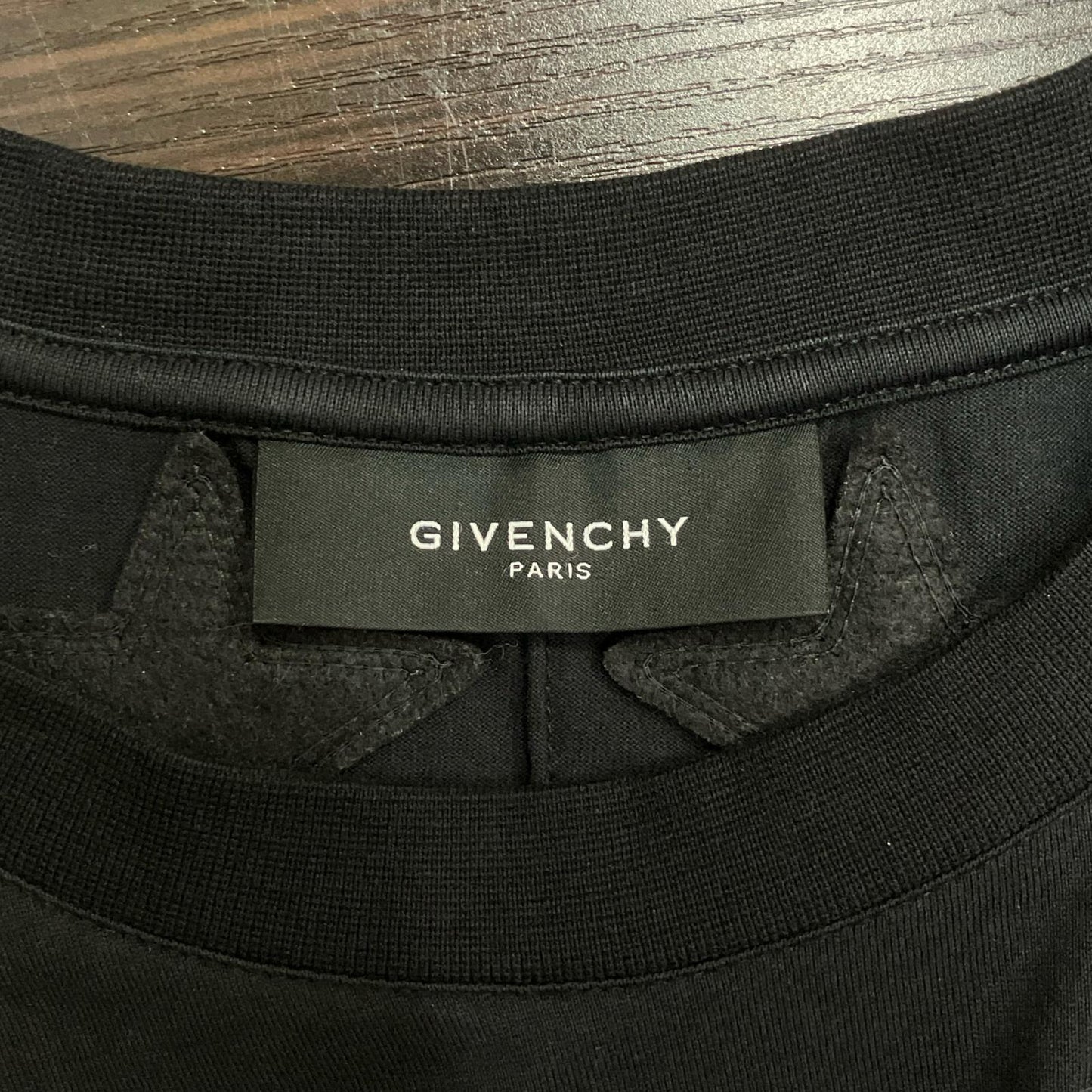 GIVENCHY ジバンシィ ブラック 13F 7341 651 スターパッチ/刺繍 Tシャツ トップス