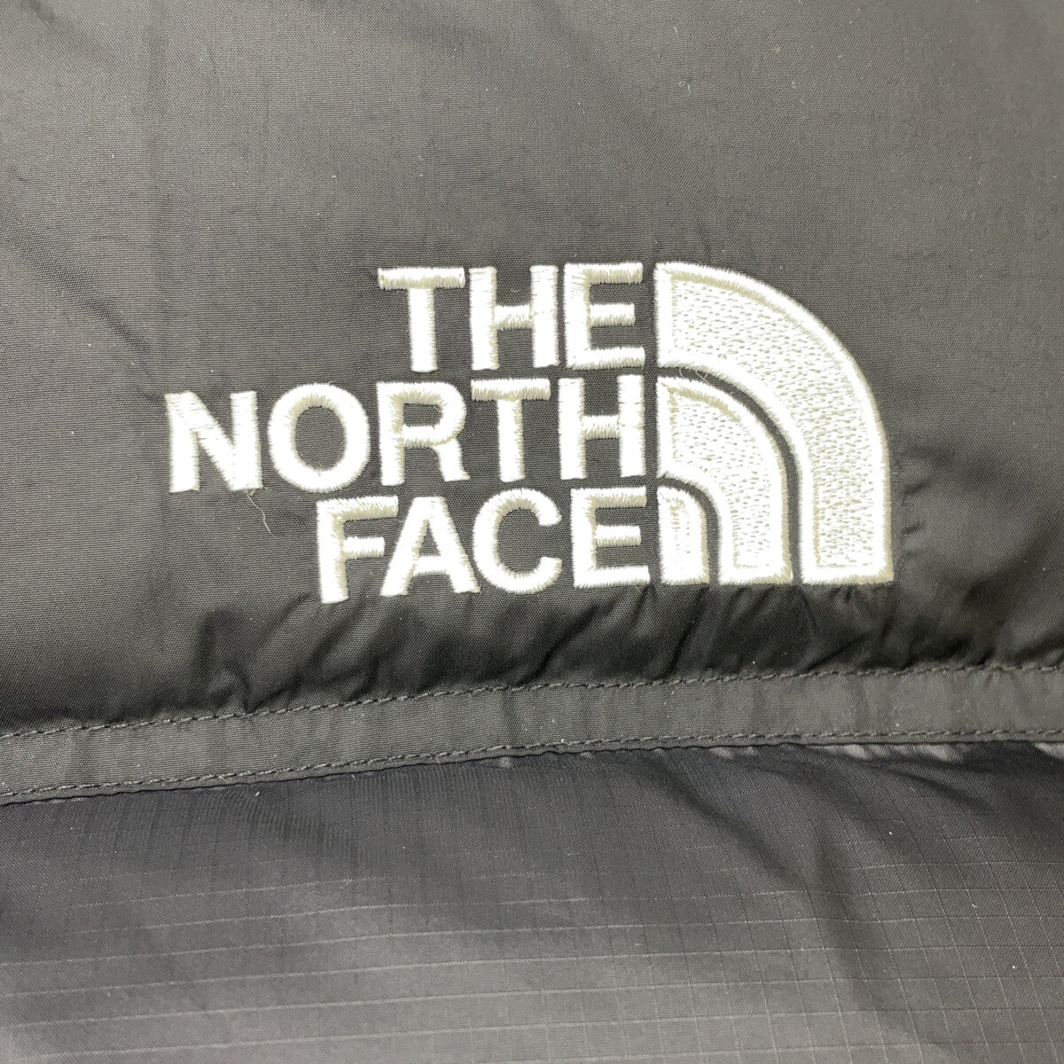黑色 ND92559 Nuptse 羽绒连帽夹克 男士