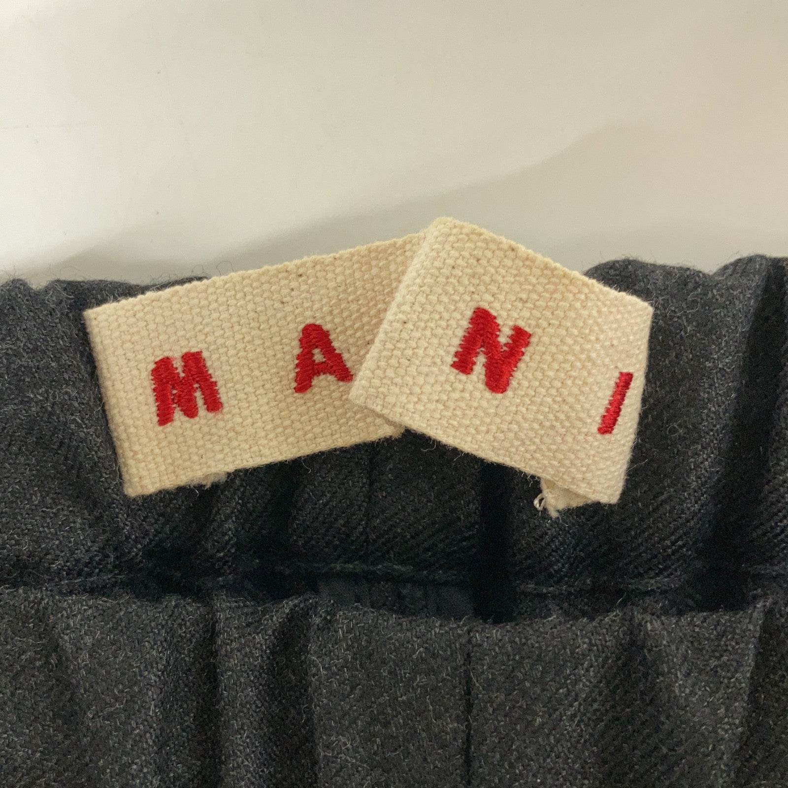 MARNI マルニ グレー W14PAMA014A00TW479-00N97 ウール イージー テーパードパンツ ボトムス