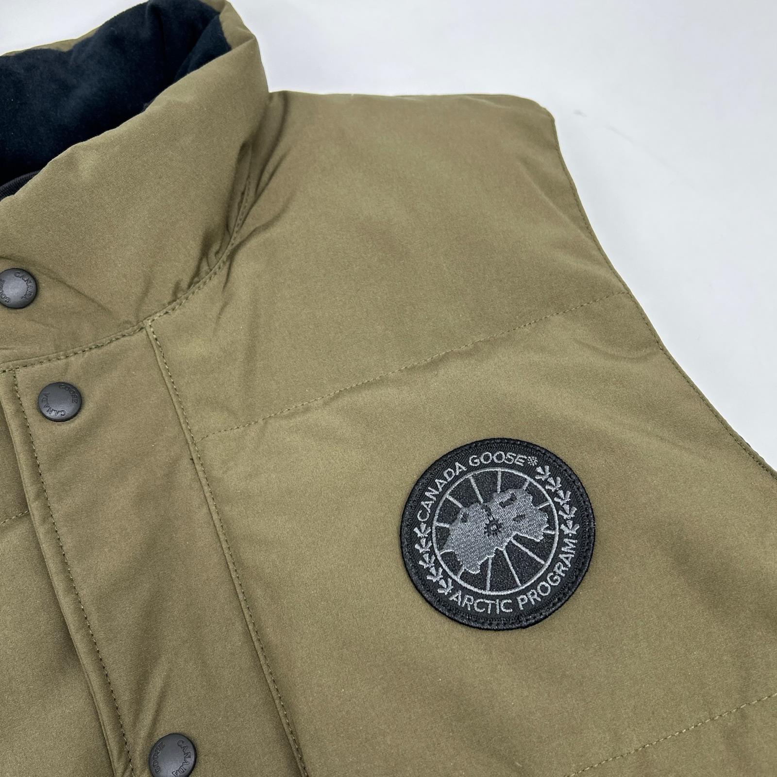 CANADA GOOSE Military Green 4154MB Freestyle Down Vest S