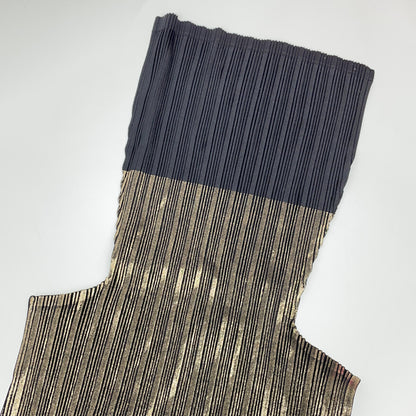 PLEATS PLEASE 三宅一生 褶皱系列 黑色/金色 PP03-FK352 高领上衣