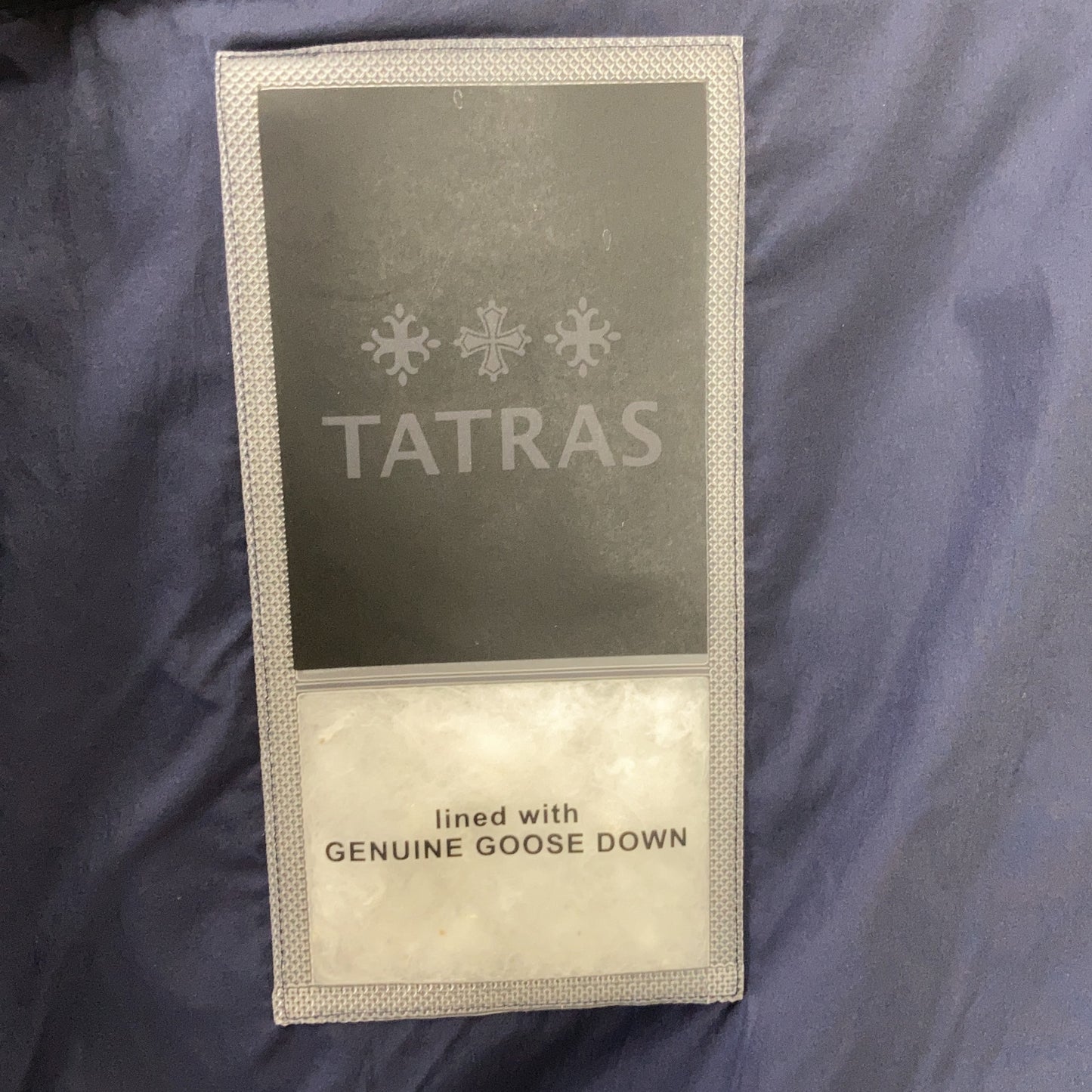TATRAS 塔特拉斯 海军蓝/黑色 MTAT22A4840-D TARO 轻型羽绒夹克 夹克 01