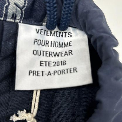 VETEMENTS ヴェトモン ネイビー MSS18PA27 サイドライントラックナイロンパンツ ボトムス