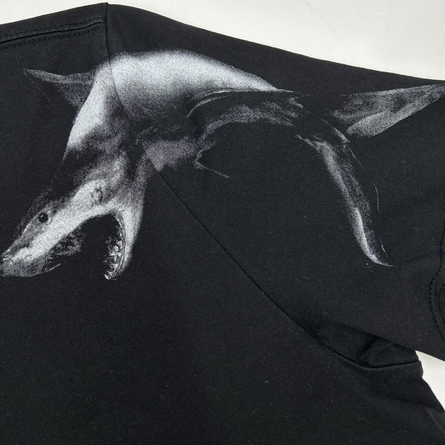 GIVENCHY ジバンシィ 17F 7332 651 シャークプリントTシャツ トップス