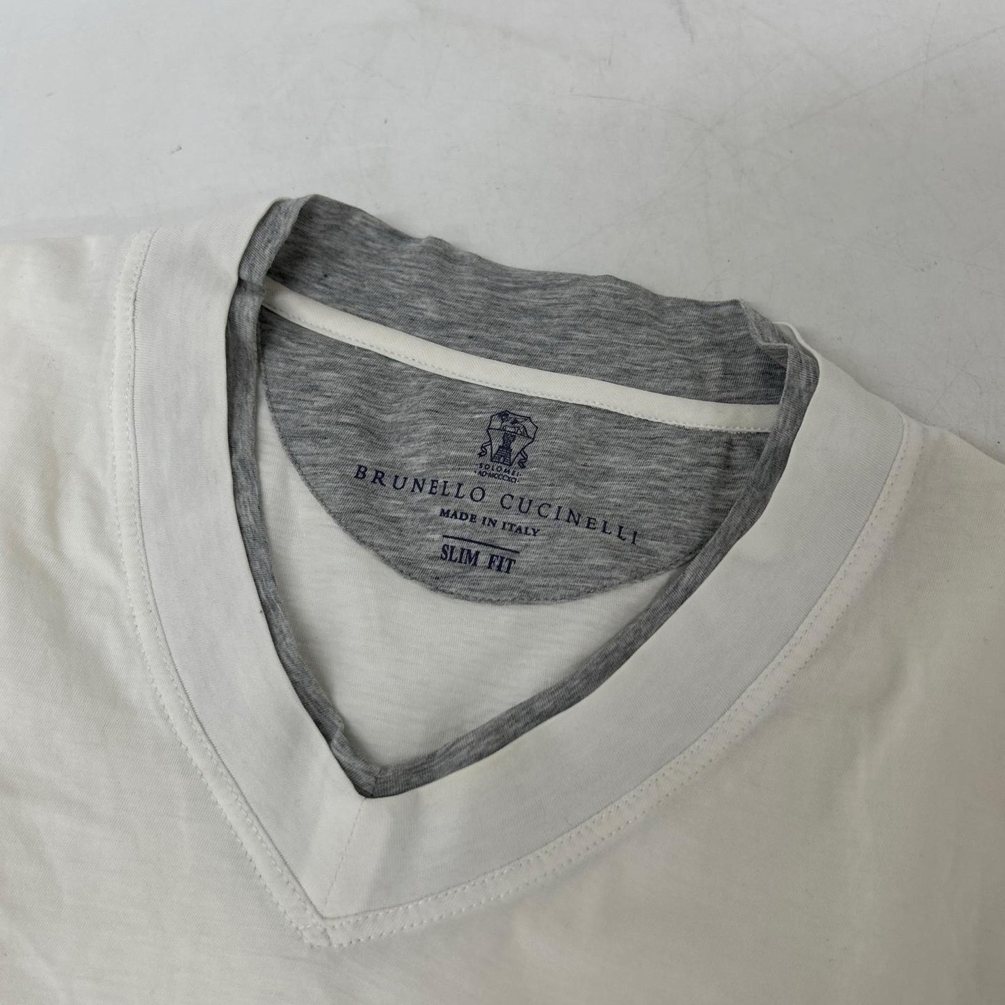 BRUNELLO CUCINELLI ブルネロクチネリ アイボリー DW9228221 SLIM FIT コットン Tシャツ トップス