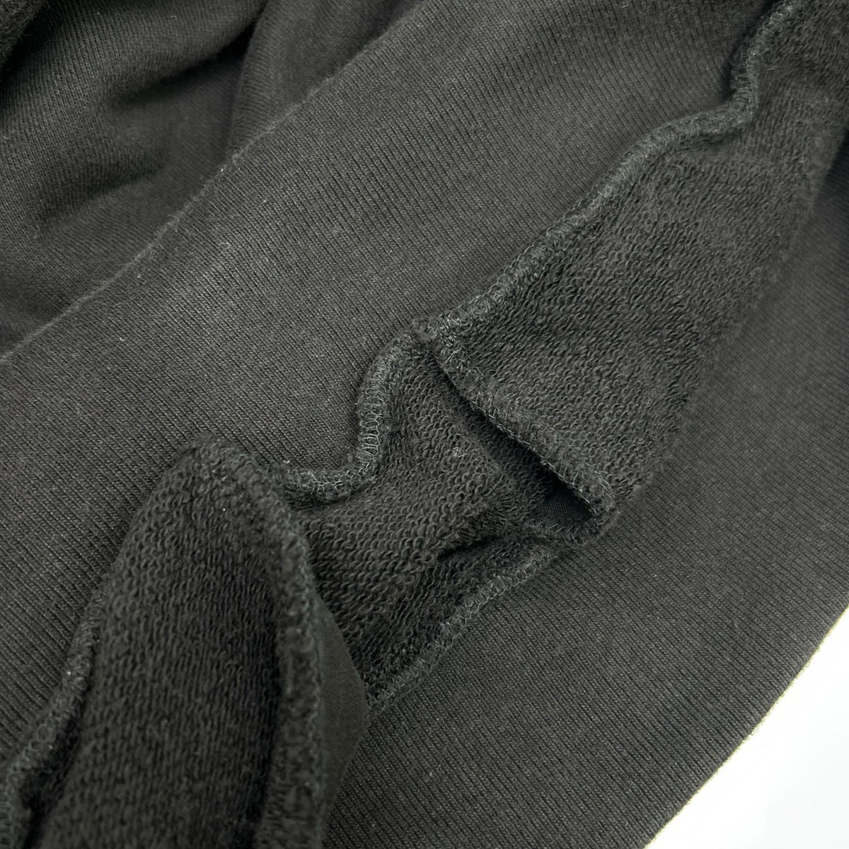 GOD SELECTION XXX ゴッドセレクショントリプルエックス ×roarguns ブラック 23SRB-GS01 コラボレーション フーディー トップス