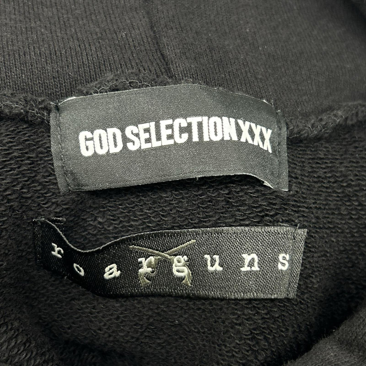 GOD SELECTION XXX ゴッドセレクショントリプルエックス ×roarguns ブラック 23SRB-GS01 コラボレーション フーディー トップス