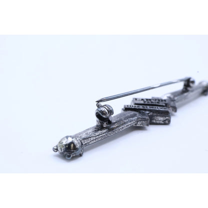 【美品】AW352HAST0B ラインストーン ブローチ レディース