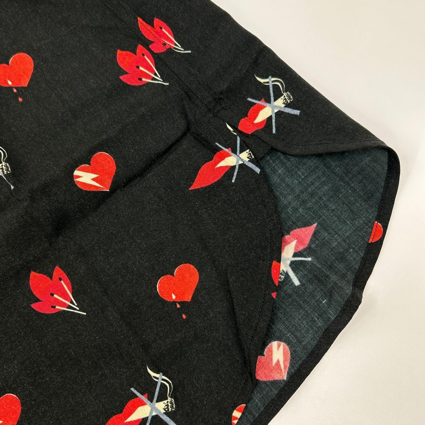 SAINT LAURENT PARIS サンローランパリ ブラック 2017年 481667 17AW ノースモーキングハート シャツ トップス