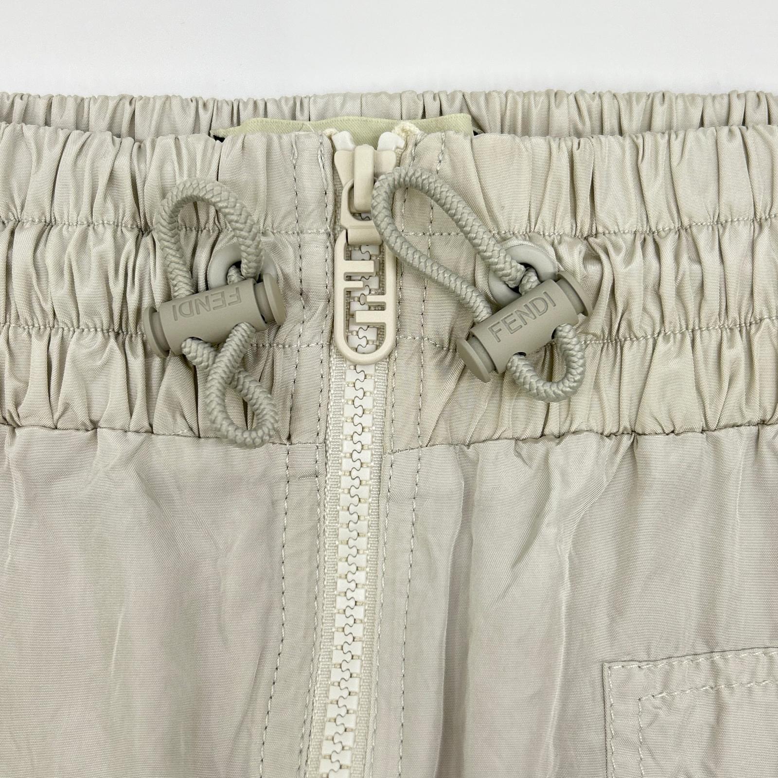 FENDI フェンディ ×MARCJACOBS ライトグレー FQ7483 AXA3 23年製 ナイロンスカート スカート