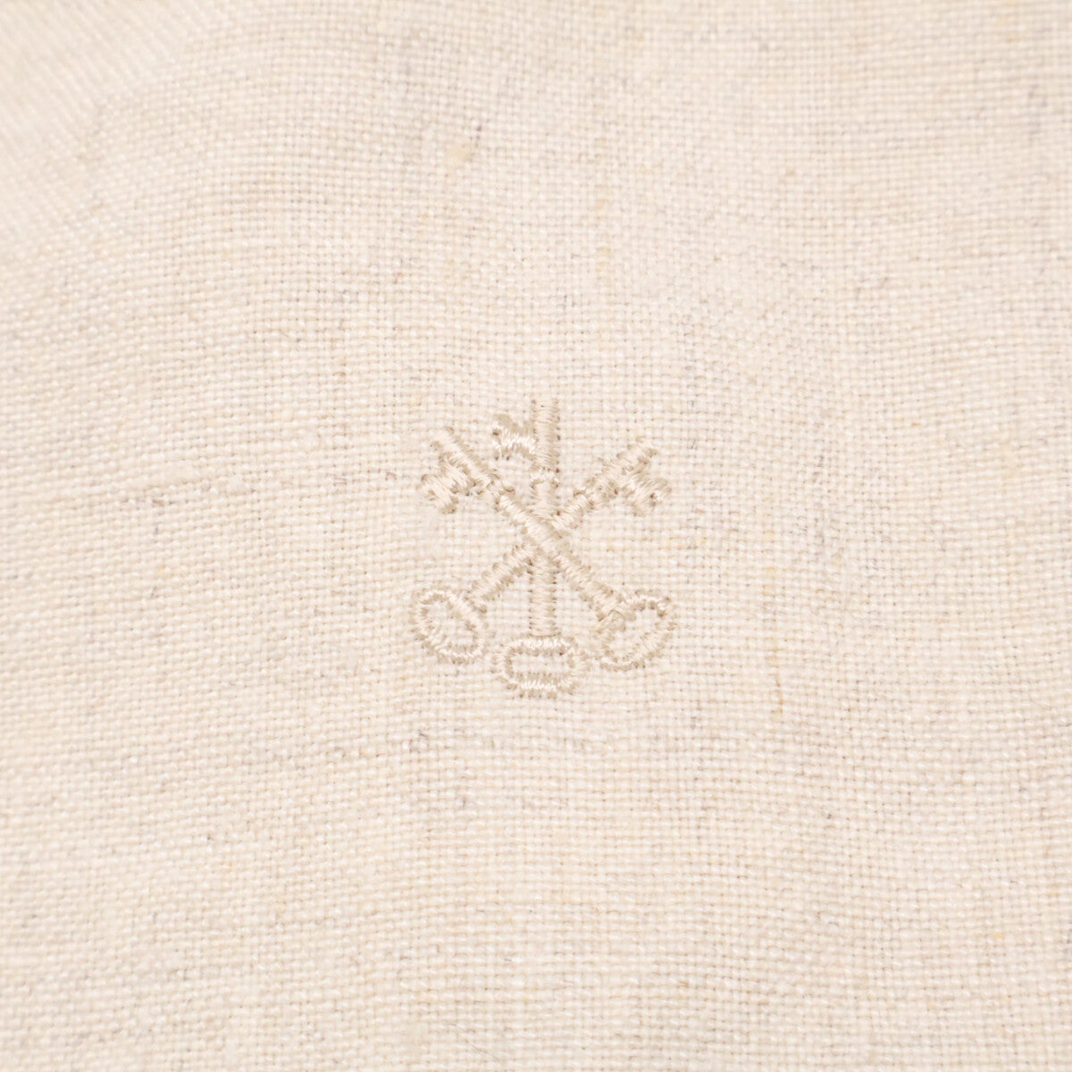 ARTS&SCIENCE Arts&Science Embroidered Emblem Linen One-Shoulder Bag