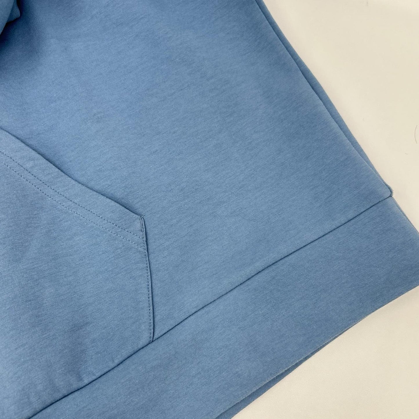SY32 by SWEET YEARS エスワイサーティトゥーバイスウィートイヤーズ ブルー 15527 EMBROIDERY LOGO WIDE SILHOUETTE フーディ トップス