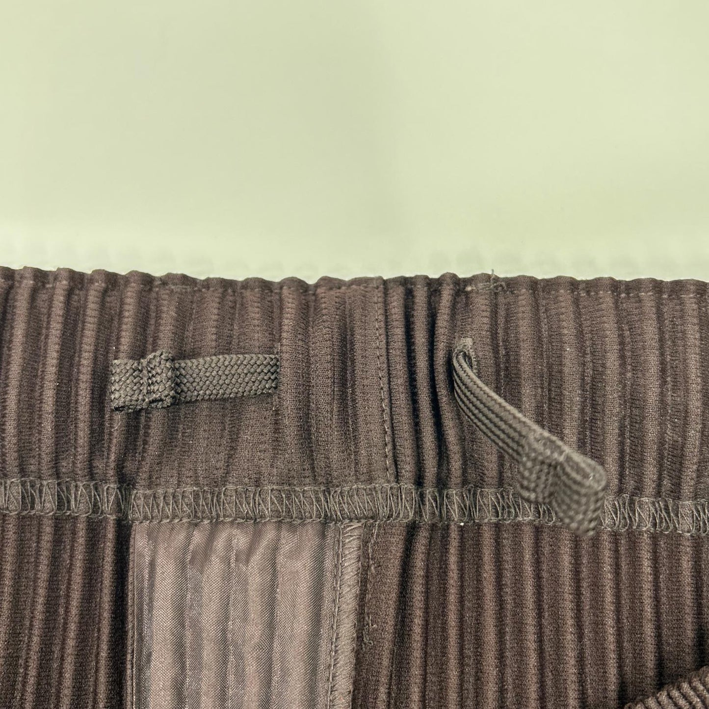 HOMME PLISSE ISSEY MIYAKE オムプリッセ イッセイミヤケ エッグプラントブラック HP61JF212 WEAR OR WRAP ボトムス