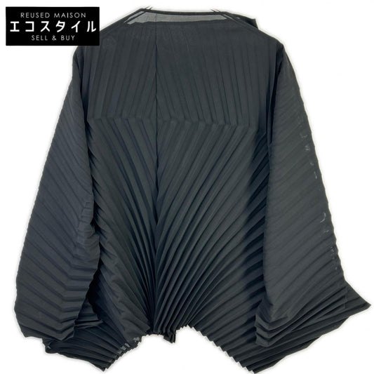 ISSEY MIYAKE イッセイミヤケ ブラック IM53FJ162 WAVE PLEATS Top トップス