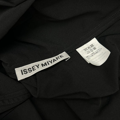 ISSEY MIYAKE イッセイミヤケ ブラック IM61FJ513 TWISTED DRAPE トップス