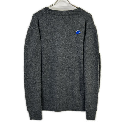 ADER error アーダーエラー BMSGFYKT0101CC ダークグレー シグネチャーロゴ クルーネックニット トップス