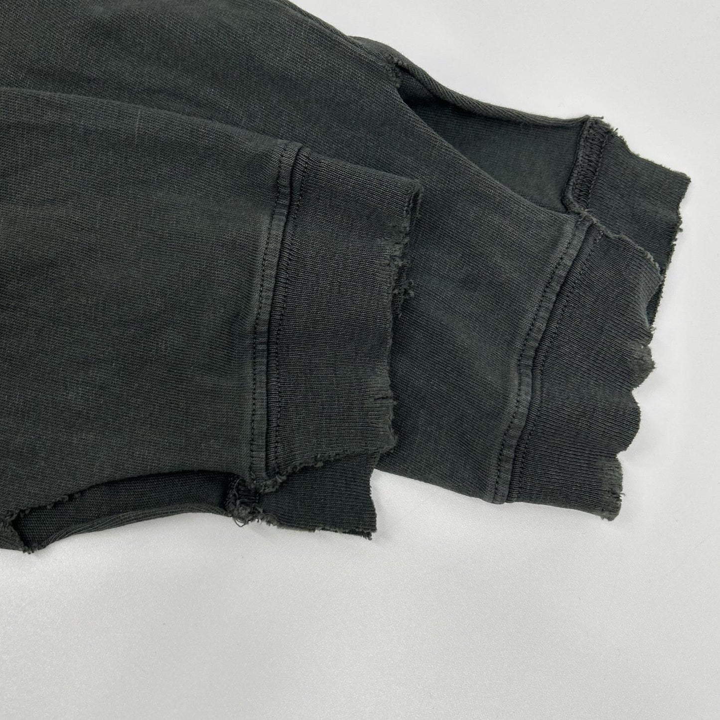 Maison margiela メゾンマルジェラ チャコール S51GC0535 25SS スタンプロゴ ダメージ加工 ロンT トップス